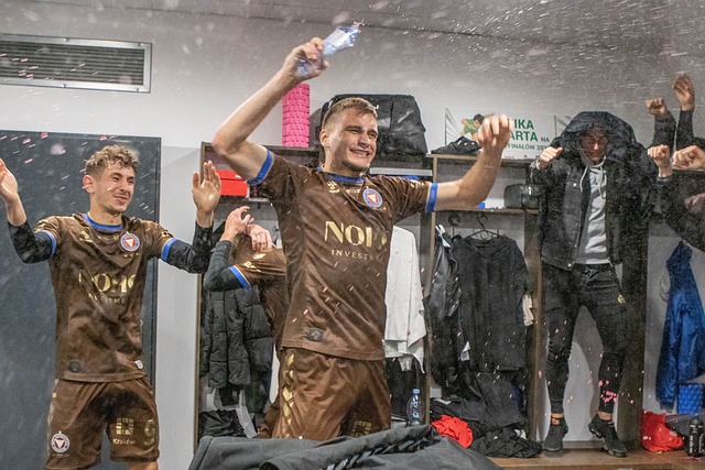 每次相遇都 每次相遇都